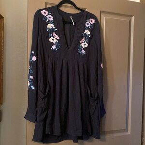 Free People Mia Embroidered Floral Mini Dress Womens Size M Like New!